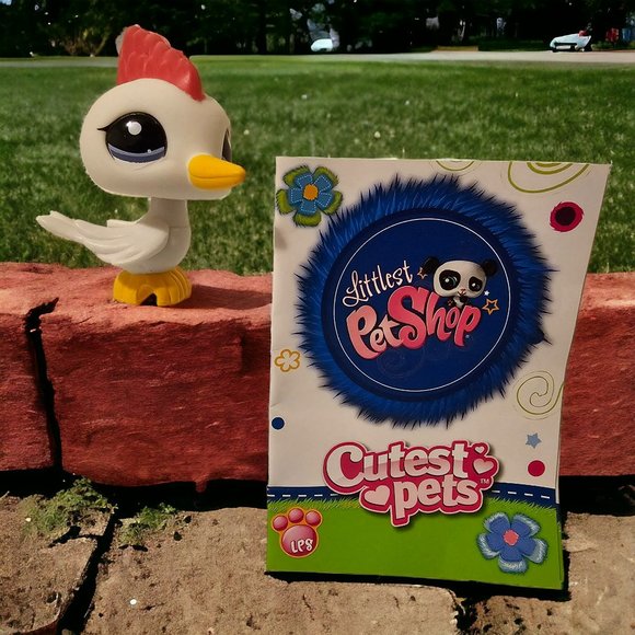 Hasbro Littlest Pet Shop #2435 Woodpecker Bird White Red w/ Original Checklist - Picture 1 of 8